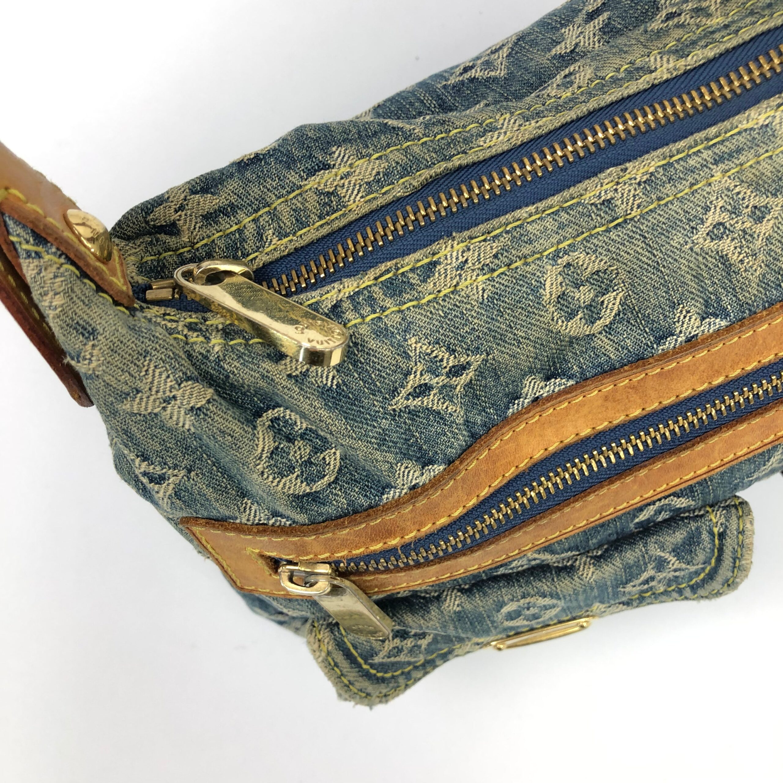 LOUIS VUITTON BAGGY PM DENIM SHOULDER BAG - Image 12