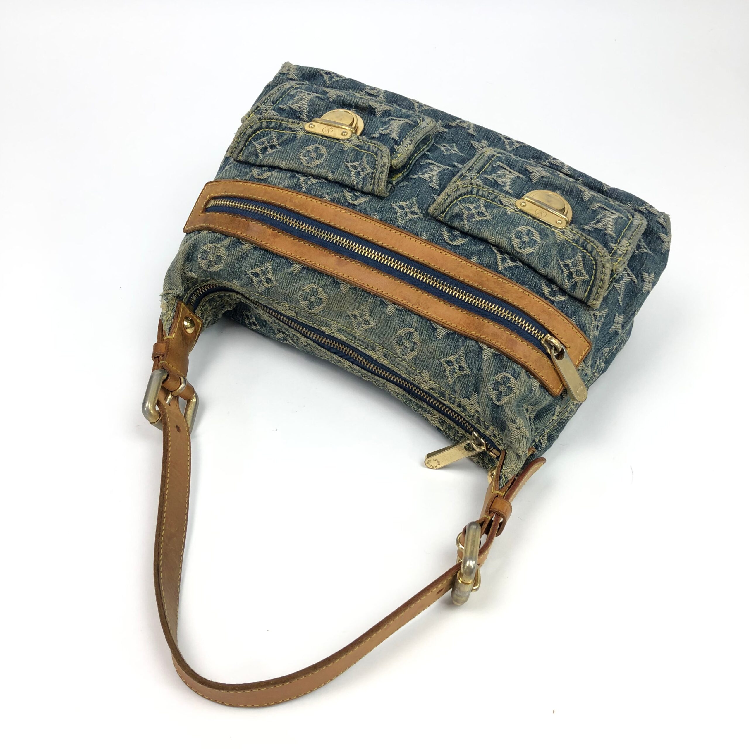 LOUIS VUITTON BAGGY PM DENIM SHOULDER BAG - Image 4